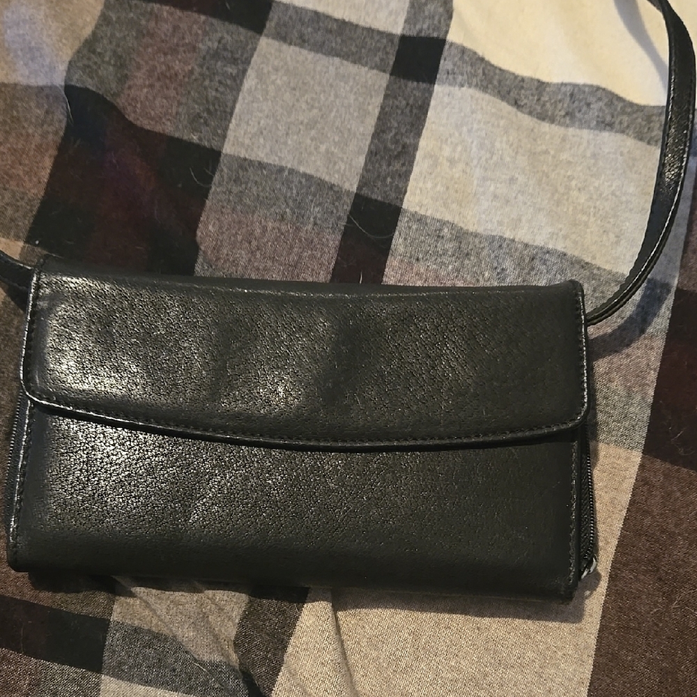 Cross body purse